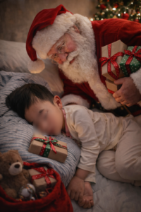 サンタクロースが来たように合成した息子のクリスマス写真